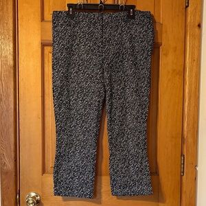 New York & Company Black and White Capris Size 12